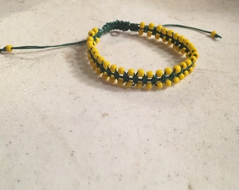Green Bracelet - Yellow Seed Beads - Baylor - Macrame Jewelry - Adjustable Jewellery - Fashion - Trendy - Beaded