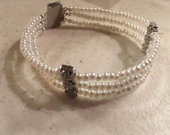 White Pearl Bracelet - Zilveren sieraden - Juni Birthstone Sieraden - Bruid - Triple Strand - Box Clasp