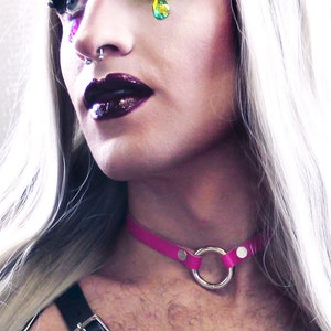 Mini O-Ring Choker -- Hot Magenta Leather Choker