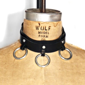 Triple Ring Choker -- Black Leather