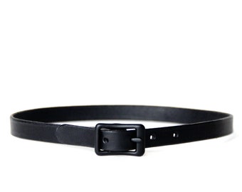 Mini Basic Buckle Choker -- All Black Leather & Hardware Choker