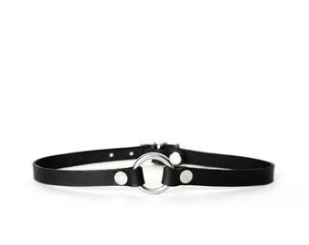 Tiny O-Ring Choker -- Black Leather Choker