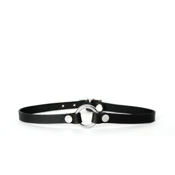 Tiny O-Ring Choker -- Zwart Lederen Choker