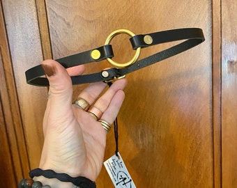 FLAWED Mini O-Ring Choker -- Black Leather Choker