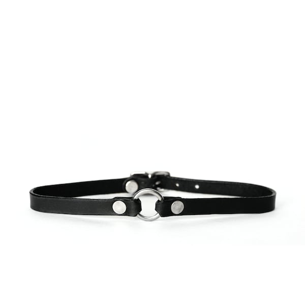 Micro O-Ring Choker -- Black Leather Choker