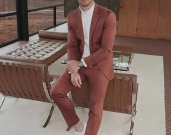 Men’s Two-Piece Rust Suit – Slim Fit Jacket with Notch Lapel and Tailored Trousers