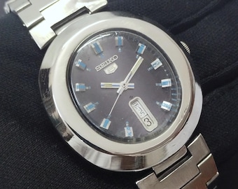 Vintage Seiko 5 Automatic Watch for Men Black Dial Case 39.0mm