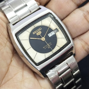Vintage Seiko 5 Automatic Watch for Men Black-White Dial
