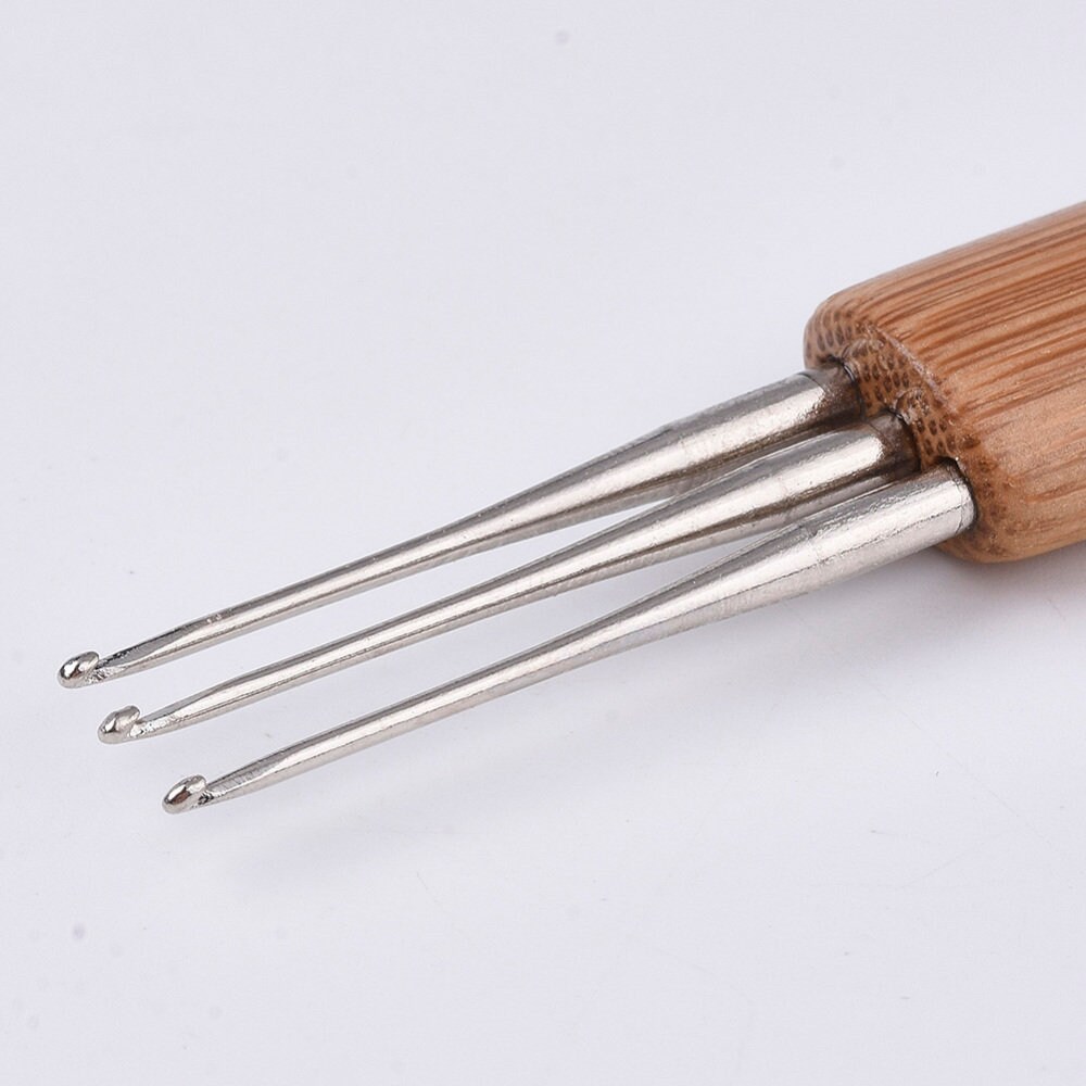 Crochet Hook With 1 / 2 or 3 Needles for Dreadlock 0.5mm or 0,75mm With  Wooden Handle 