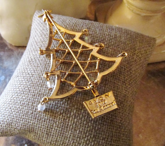 Vintage AVON Christmas Tree Pin, Rhinestone Holid… - image 6