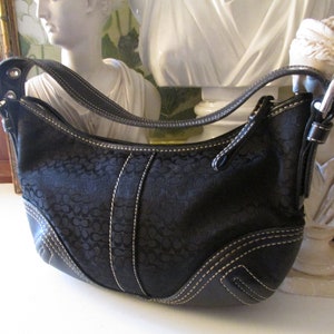 バッグ COACH Vintage Leather Black Shoulder Bag Coach Curve Zip Shoulder Handbag – ShopCGX