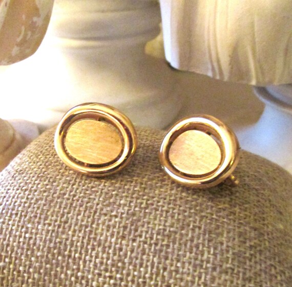 VintageTRIFARI Oval Button Earrings, 1960's Clip … - image 3