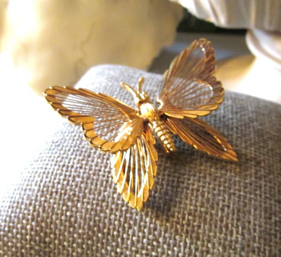 Vintage MONET Butterfly Scatter Pin, Iconic Two D… - image 2