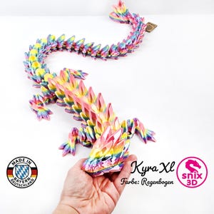 Kristall Flexi Drache 3D gedrucktes Spielzeug – optional mit Ei, Schimmer-/ Regenbogeneffekt – beweglich, Fidget – Kyra (Gr. M–XL) snix3D