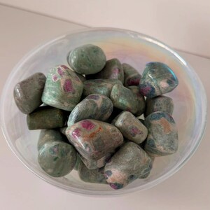 36 Ruby Fuchsite Tumblestones | Wholesale Crystal Lot | Genuine Polished Tumbles | Bulk Crystals UK