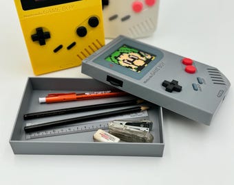 Caja Almacenaje Gameboy - Organizador Escritorio Consola Retro - Estuche Gamer 90s - Juego Tres en Raya - Impresión 3D Regalo Friki