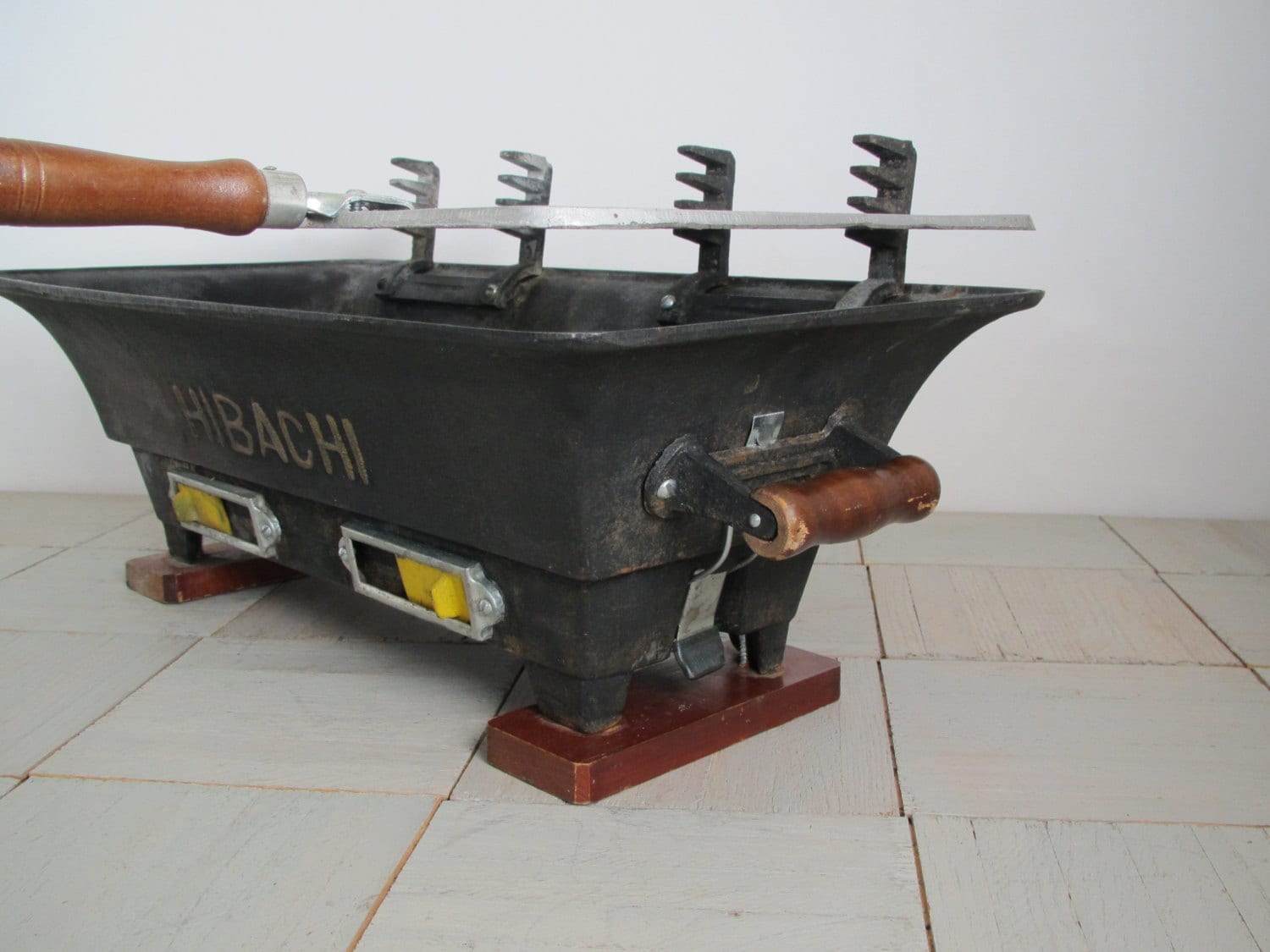 Vintage Hibachi grill / cast iron grill / decorative Etsy