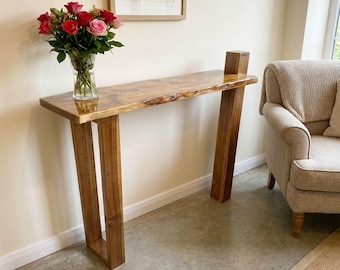 Mesa consola de madera maciza con base de pedestal para decorar la sala de estar o el salón, y para exhibir estatuas.