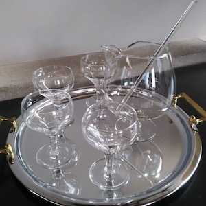 Vintage Martini Cocktail Set, Brandy Snifter met Pour Tuit en 4 MCM Coupe Cocktailglazen, Glazen Swizzle stick Stirrer, Bar Cart Accessoire