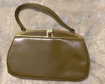 Elegant and Chic 1950's purse. Grace Kelly Chic. Olive