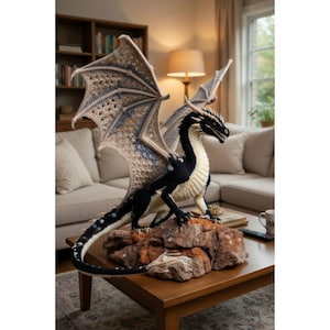 あみぐるみドラゴンの編み図｜白黒ファンタジーぬいぐるみ（PDFダウンロード）