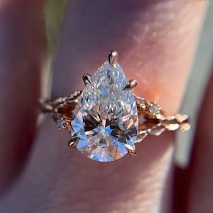 Floral Pear Cut Moissanite Engagement Ring Vintage 14K Gold Moissanite Diamond Wedding Ring Nature Inspire Ring Promise Ring For Women
