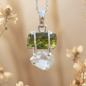 Naturligt Moldavit & Herkimerhänge, 925 Sterling Silver, Läkande Kristall Från Tjeckien, Rå Moldavit Energihänge, Boho Smycken bild 2