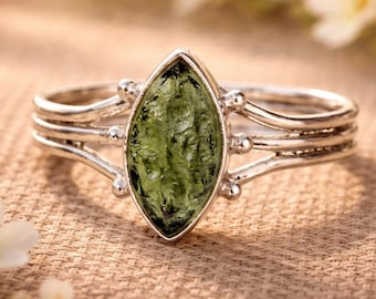 Grov Moldavitring 925 Sterling Silver, Rå Marquisformad Kristallring, Naturlig Moldavitring, Handgjord Ring, Läkande Ring, Gåva till henne