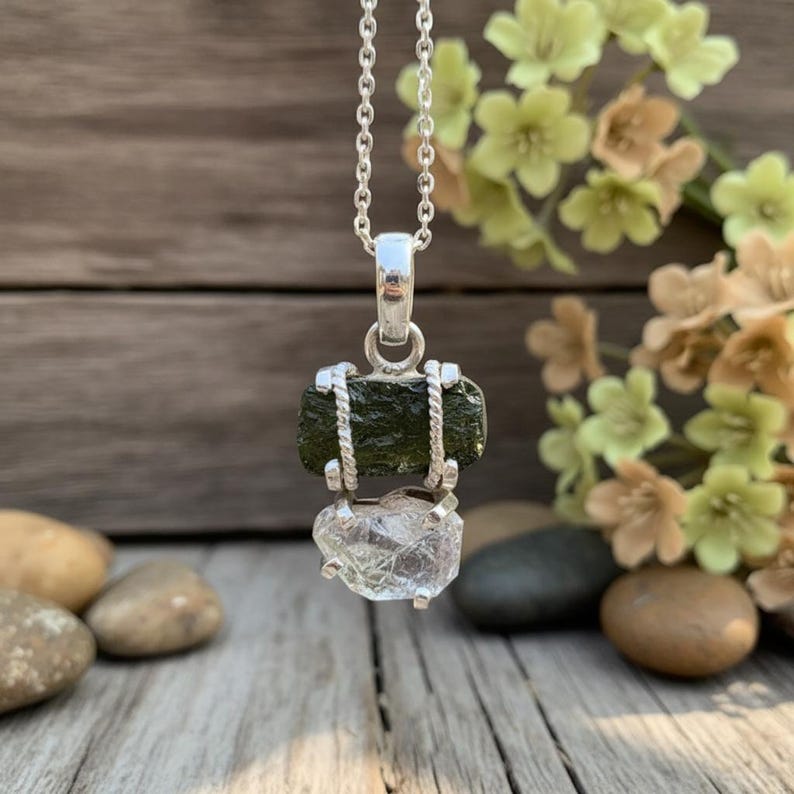 Naturligt Moldavit & Herkimerhänge, 925 Sterling Silver, Läkande Kristall Från Tjeckien, Rå Moldavit Energihänge, Boho Smycken bild 4