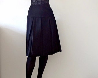 1960s Pleated A-Line Skirt / black knit skirt / vintage fall winter skirt / mod skirt