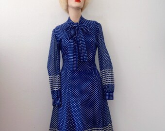 robe de jour des années 1960 polka dot/mod Secrétaire chemisier avec noeud chat chatte/Mad Men Vintage