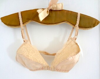 Vintage 1970s Padded Lace Bra - NOS Maidenform Lingerie size 32 B