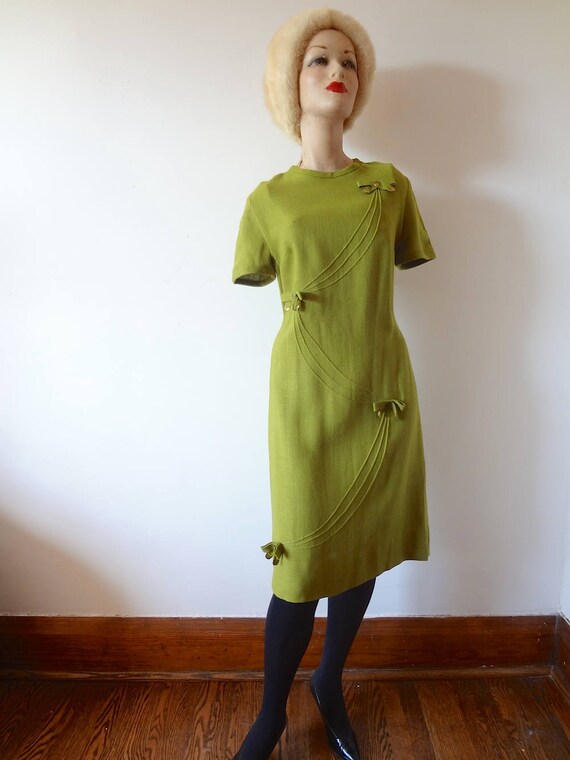 1960s Mod A-line Dress vintage avocado green rayon