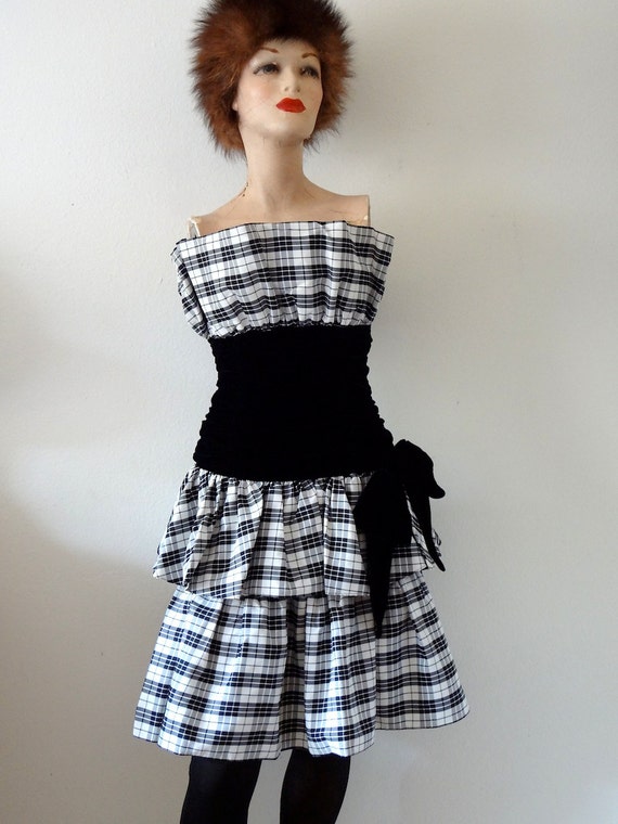 1980s party dress / vintage strapless black and w… - image 2