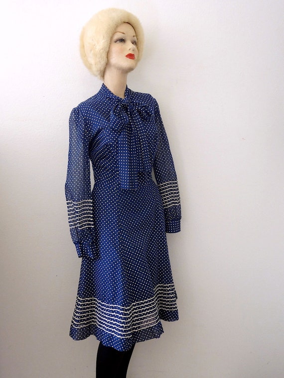 1960s Polka Dot Day Dress / mod secretary shirtwa… - image 2