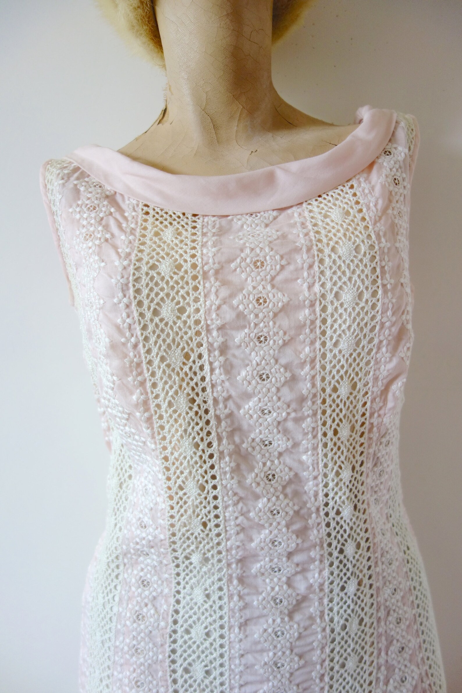 1960s Embroidered Pink Shift Dress | Vintage Spring Summer Cotton Party ...