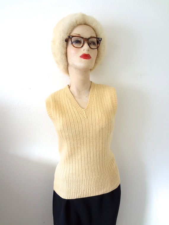 1970s Sweater Vest - wool knit top - preppy vinta… - image 1