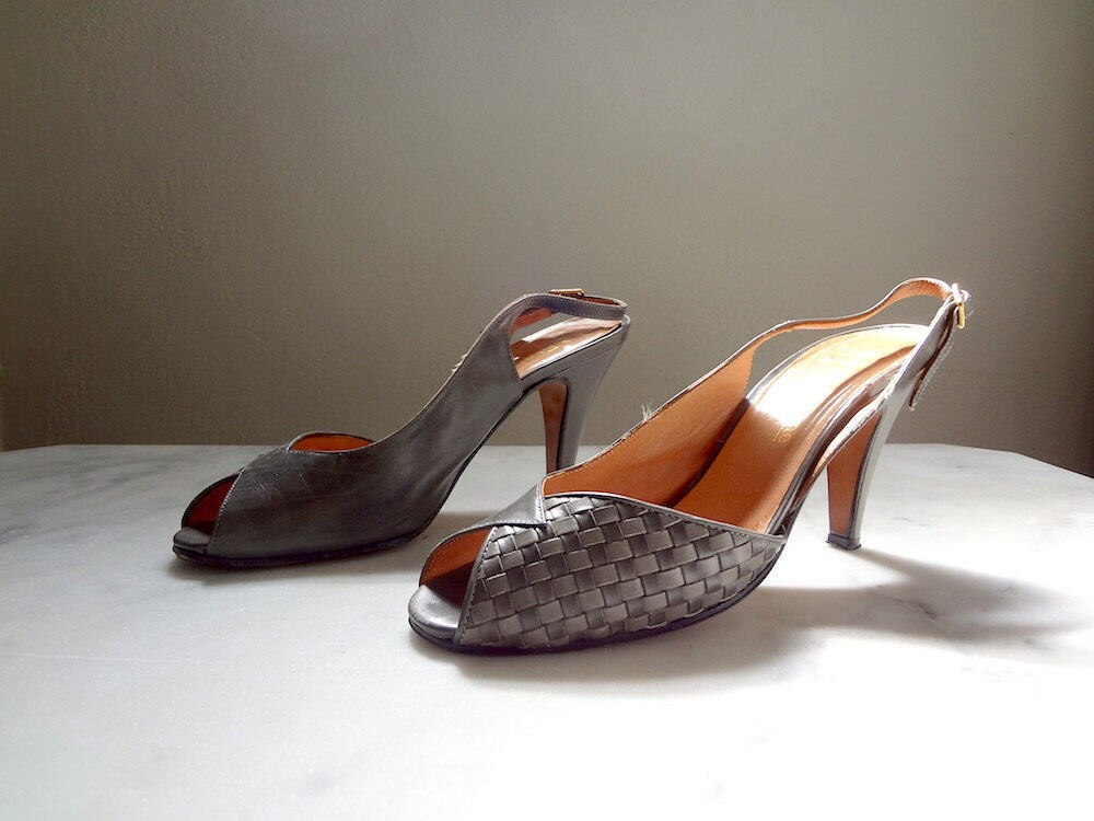 1970s Peep Toe Pumps Leather Sling Back 