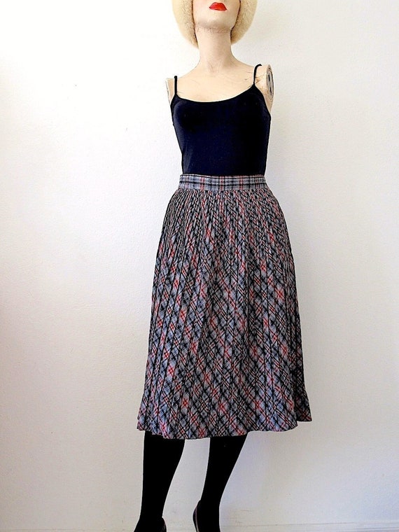 1950s Wool Skirt / pleated plaid a line skirt / p… - image 1