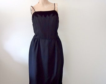 1950s Party Dress - black wiggle dress - vintage cocktail attire