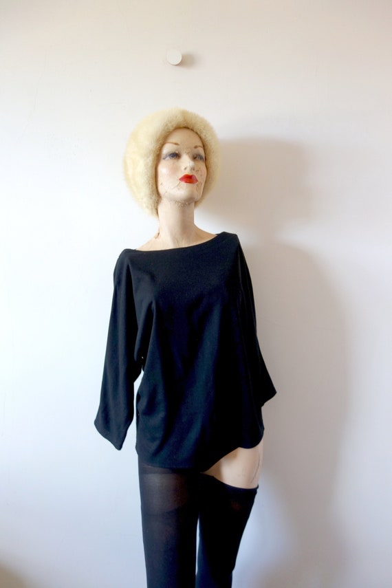 vintage 80s batwing top - Gem