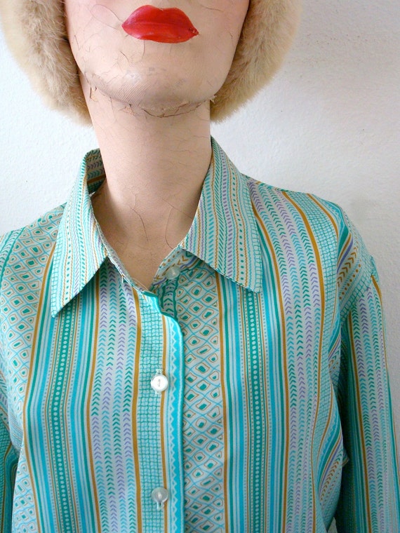 Vintage 1960s Mod Blouse / Geometric Print Casual… - image 2