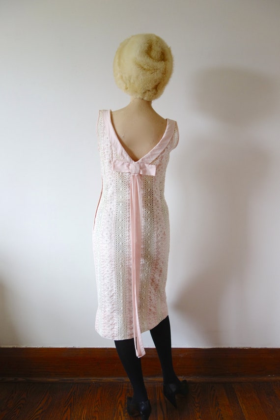 1960s Embroidered Pink Shift Dress | vintage spri… - image 5