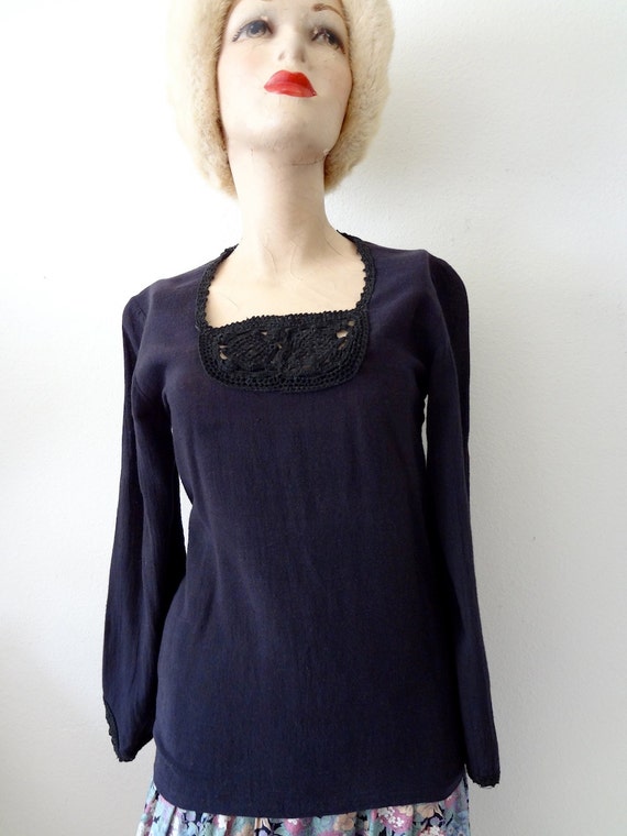 1970s Cotton Hippie Blouse / black crochet lace d… - image 2