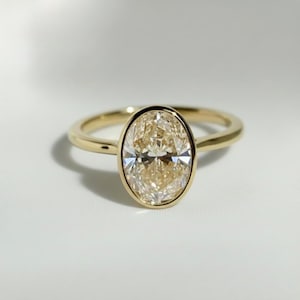 Anillo de moissanita ovalada con engaste de bisel de 2 quilates, anillo de compromiso de oro de 14 k, anillo de compromiso solitario ovalado, anillo de diamantes minimalista vintage