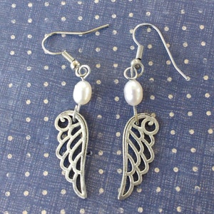 Silver tone wings earrings bird pearl beads image 3
