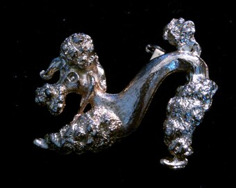 Broche de caniche vintage estilo años 50