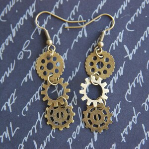 Steampunk Antique bronze clock gears dangle earrings