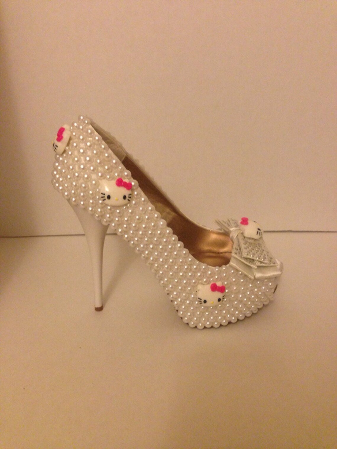 Statement Shoes Made With Pearls And Little Kitty Faces Etsy