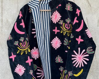 Samt Suzani Jacke Tiger Stickerei Boho Ethnische Oberbekleidung für Frauen Volkskunst Suzani Kurzmantel Geschenk für Sie